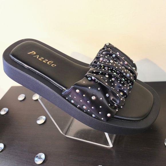 Pazzle Black Bling Sandals - Picture 4 of 4